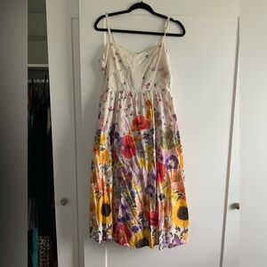 Eyelet floral printed dress size M (fits L)